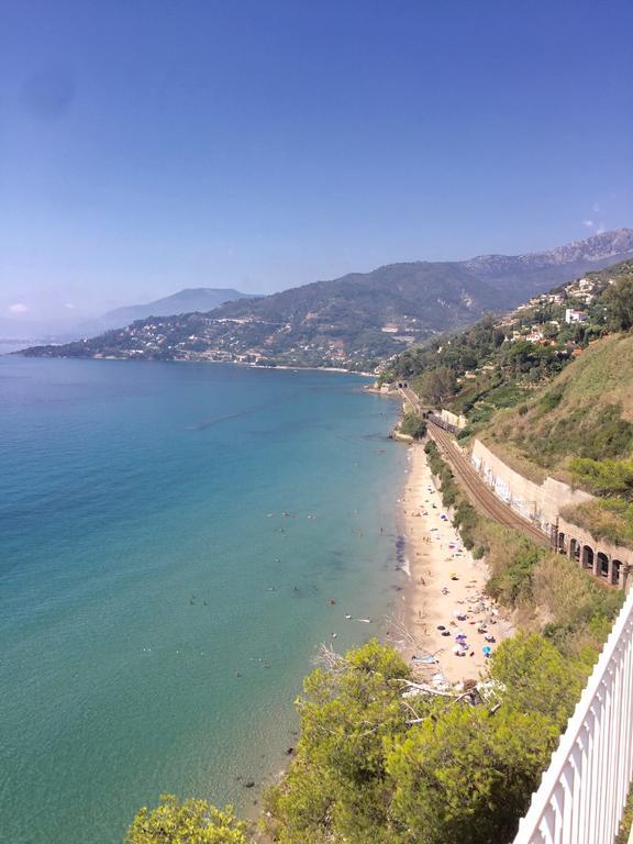 Casa Calandre Mare Lejlighed Ventimiglia Eksteriør billede